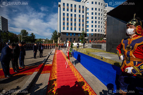 ФОТО: Хэлмэгдэгсдийн дурсгалыг хүндэтгэлээ